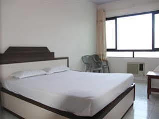 Hotel Madhuban Mahābaleshwar Extérieur photo